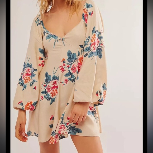 Free People Dresses & Skirts - FREE PEOPLE Francesca Mini Floral Dress